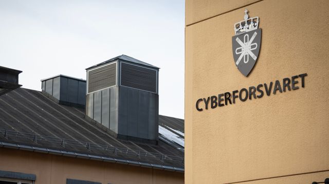 Fem pågrepet for droneflyging ved militærleir i Bærum