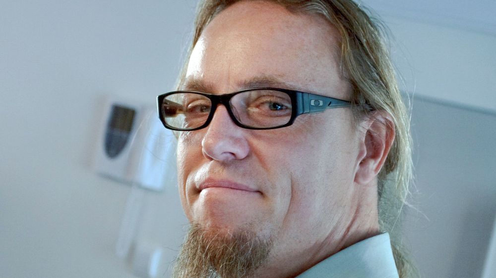 Illustrasjon av Norsk surfer var med på å starte den moderne skyrevolusjonen