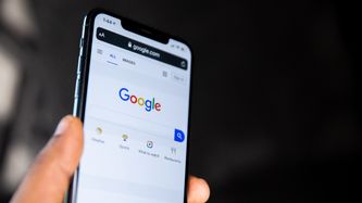 Illustrasjon av Kritikk av Googles KI-svar: Flere er KI som siterer KI som siterer KI