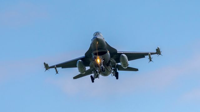 F-16 vil gi Ukraina nye muligheter til å forsvare seg