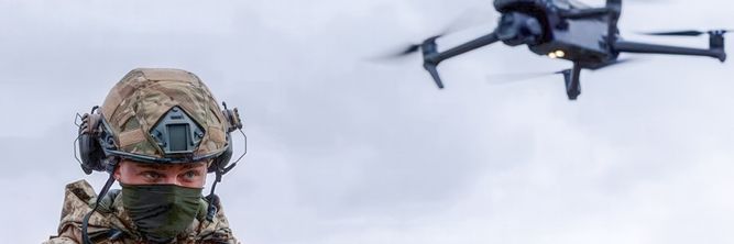 Illustrasjon av Jamming tvinger frem KI-droner i Ukraina