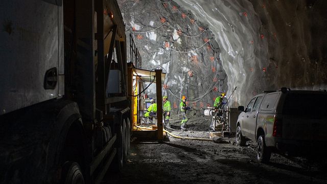 Entreprenøren klarer ikke å tette den nye Mossetunnelen