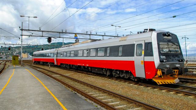 Ukraina vraket togene – Norske tog vil gi dem en sjanse