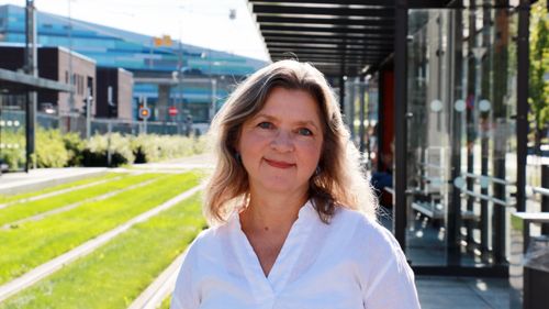 Illustrasjon av Hun er ny jernbanedirektør