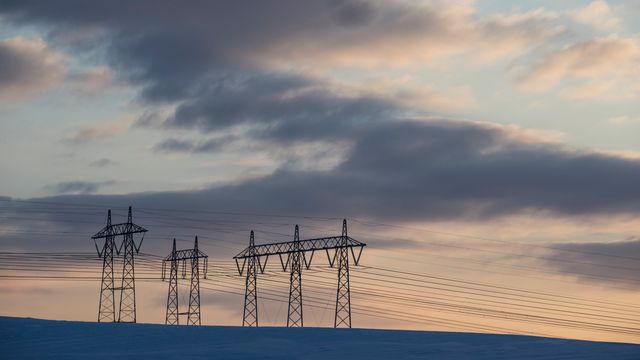 Nettselskaper vil kutte moms på nettleien
