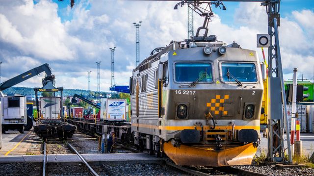 Tapte 27 millioner på grunn av feil på jernbanen – fikk 300.000 i kompensasjon