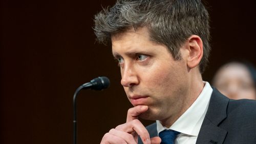 Illustrasjon av Anklaget for å oppfordre til selvmord – nå tar de grep
