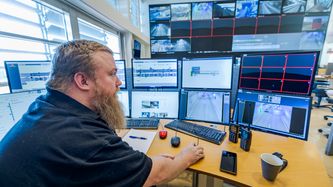 Illustrasjon av Bekymret for cybertrusler mot veinettet