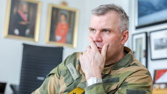 Illustrasjon av – Nå trenger vi at alle gjør jobben med å forsvare landet vårt