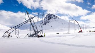Illustrasjon av Hvis kraftnettet ikke tåler storm, hvordan skal det tåle sabotasje?