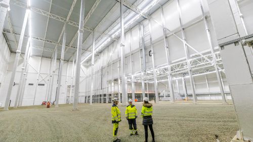 Illustrasjon av T1 Energy har fått strøm til datasenter i Freyr-fabrikken