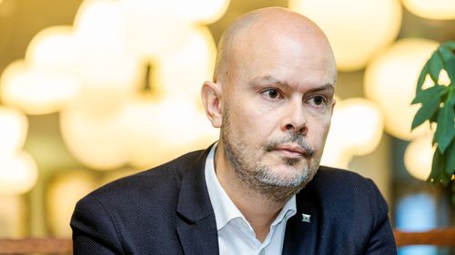 Illustrasjon av Det brukes stadig mindre penger på å bygge ut mobilnettene i Norge
