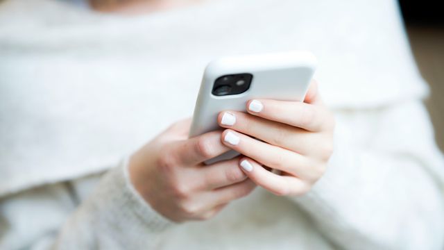 Norske ungdommer bruker mest tid på sosiale medier i Norden