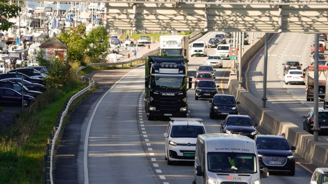 Stortingsflertallet vil ikke ha elbiler i kollektivfeltet i Oslo og Akershus