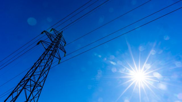 NVE: Statnett bør få bygge ny kraftledning i Finnmark