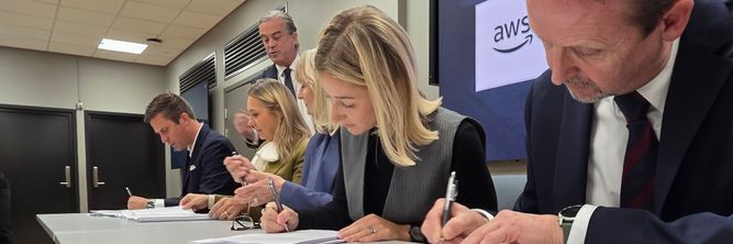 Illustrasjon av Signerer historiens største sky-kontrakt – uten Microsoft