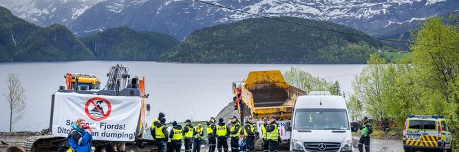 Illustrasjon av Fra mandag avgjøres Førdefjordens skjebne