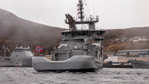 Illustrasjon av Statnett sier nei til mer strøm på ubåtbase