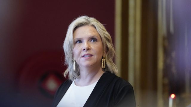 Frp vil kutte 100 milliarder i bompenger – og få gravemaskinene tilbake på diesel