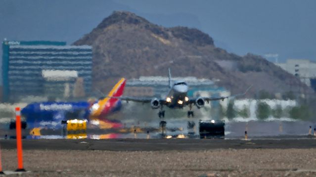 Mer ekstremvarme kan gi økt trøbbel for flytrafikken