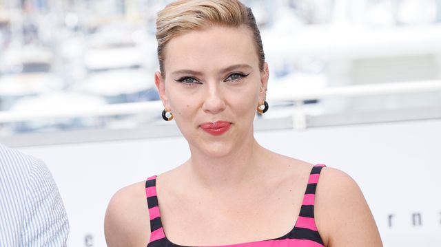 Scarlett Johansson mener Chat GPT-stemme er skremmende lik hennes