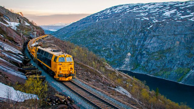 Finnene vil koble seg til norsk jernbane – men ni centimeter skiller dagens spor