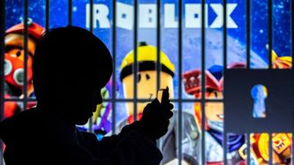 Illustrasjon av Én av ti gutter blir avhengige av gaming