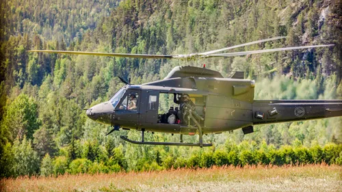Illustrasjon av 40 år gamle helikoptre må driftes enda lengre