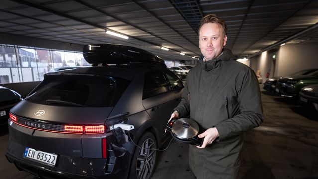 Nå kan du steke krumkaker i bilen