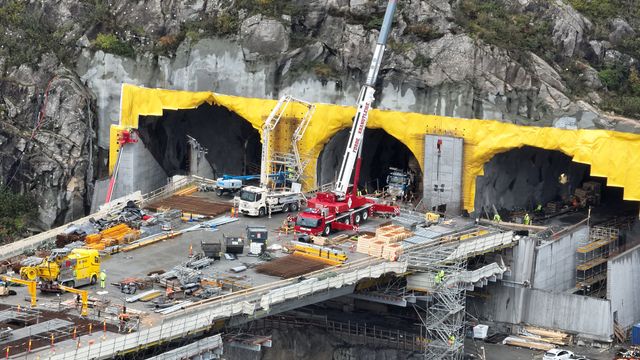 Siste salve i den lengste veitunnelen i Sotrasambandet