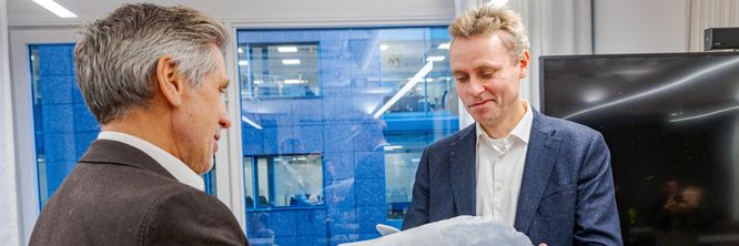 Illustrasjon av Selv ikke «to absolutte alfaer» kan trylle