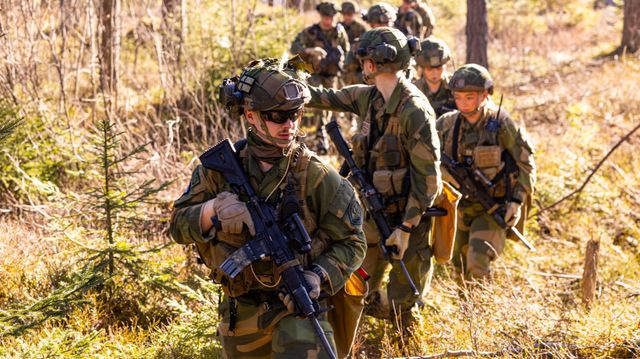 Støre mener vi må være forberedt på at krig kan ramme Norge