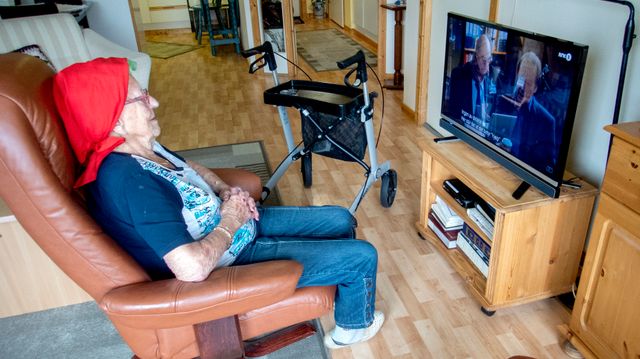 Undersøkelse: Få eldre klarer seg digitalt – avhengig av familie