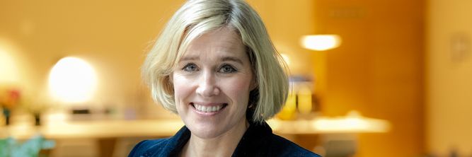Illustrasjon av Kvinner må hoppe på KI-toget