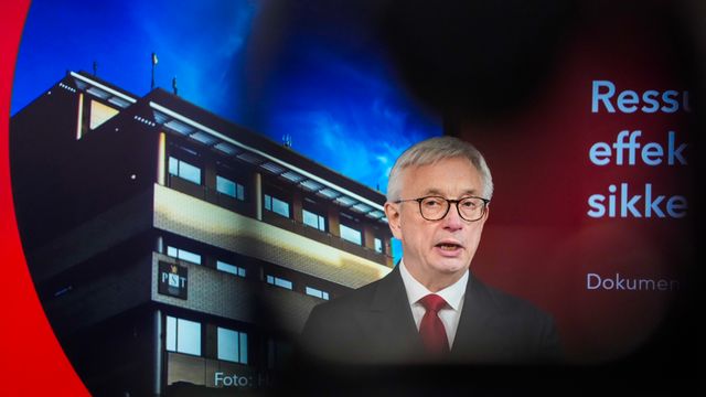 Riksrevisjonen: Mangelfulle IT-ressurser gjør PST mindre effektive