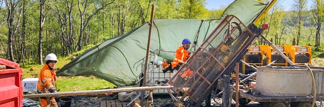 Illustrasjon av – Det kan fremstå som de arbeider i en silo