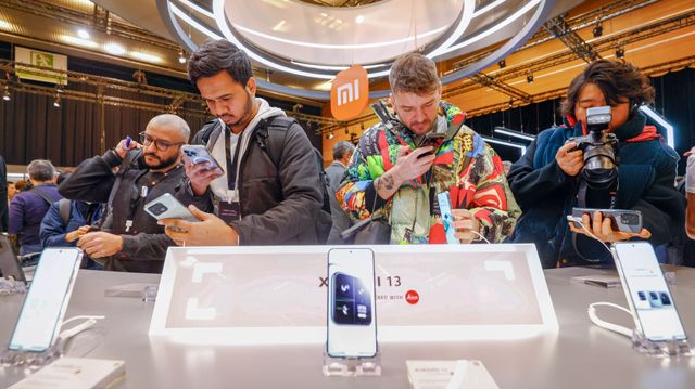 Prisene på mobiltelefoner kan øke – eksperter legger skylden på KI