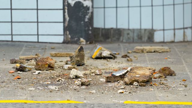 Nationaltheatret T-banestasjon: Inntrengning av vann og salt fra gateplan er trolig årsaken til takraset