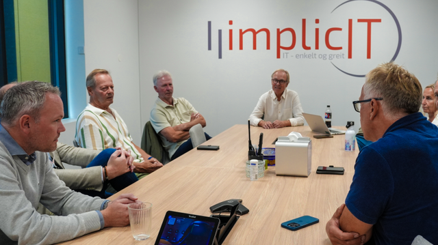 Kjøper tidligere eier