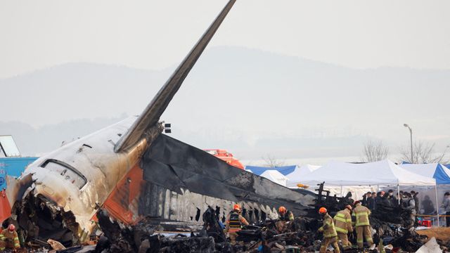 Sør-Korea skal undersøke alle Boeing 737-800-fly etter helgens ulykke