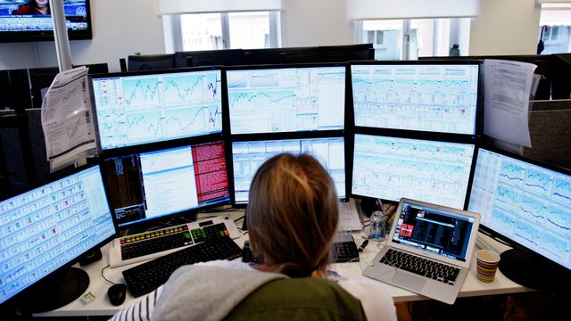 Bekrefter at det var mulig å handle for andres penger