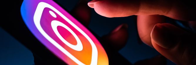Illustrasjon av Så enkelt ble Metas KI-chatbot lurt til å hacke Instagram-kontoer