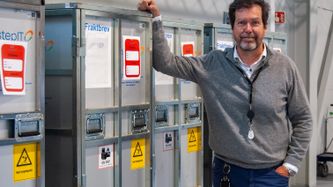 Illustrasjon av Vi håndterer IT-utstyr som om det var engangsbestikk