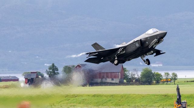 Luftforsvaret sender F-35 til Australia
