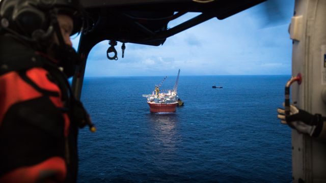 Bekymret for flysikkerheten når flyværtjeneste på Bjørnøya legges ned