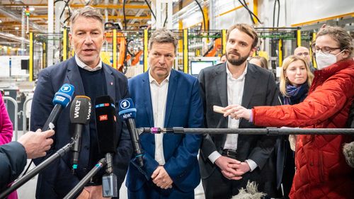 Illustrasjon av Statkraft skrinlegger hydrogenprosjekt – kansellerer kontrakt med Nel