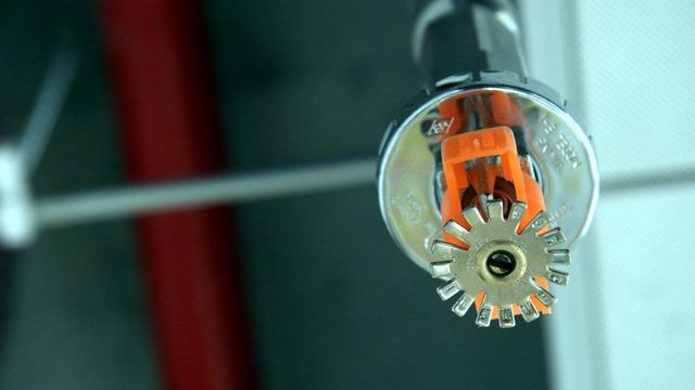 Ulmende korrosjonsfare i norske sprinkleranlegg som sikrer mot brann
