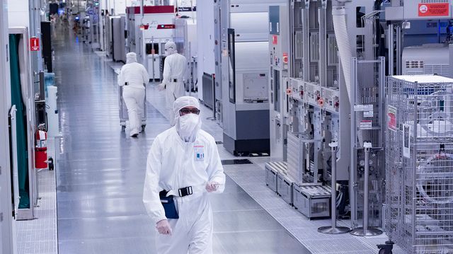 Intel sikrer seg 88 milliarder kroner i statsstøtte til brikkeproduksjon
