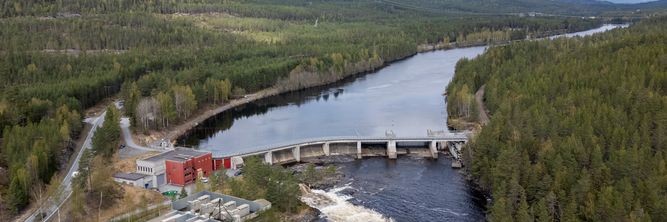 Illustrasjon av Overskudd på elvekraft skal bli til grønt hydrogen