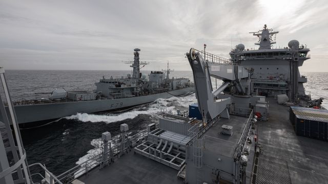 Sjøforsvarets største skip seiler med midlertidig sertifikat